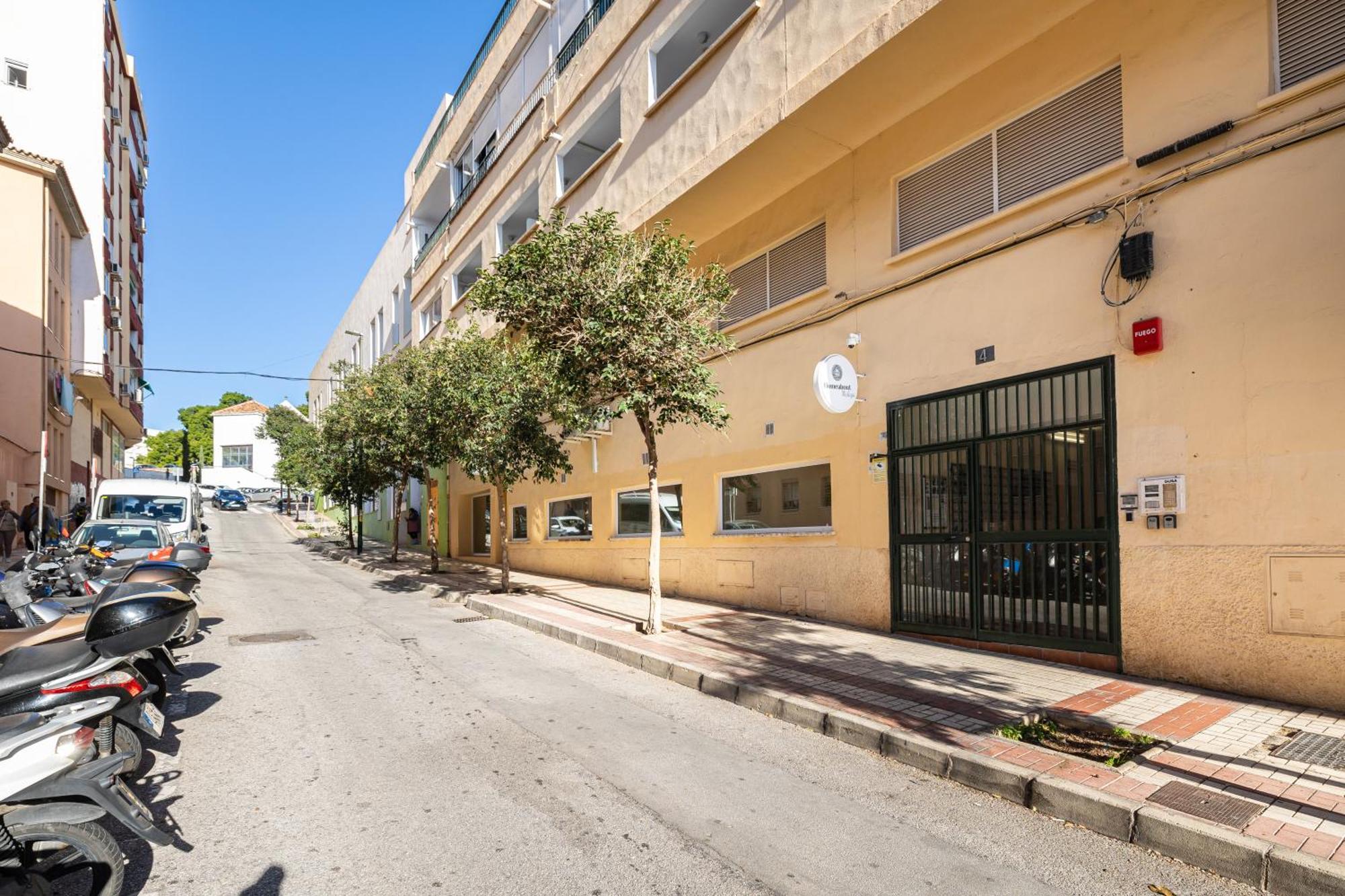 H2m Pasaje Dos Santos Smarttv, Oven, Parking Or